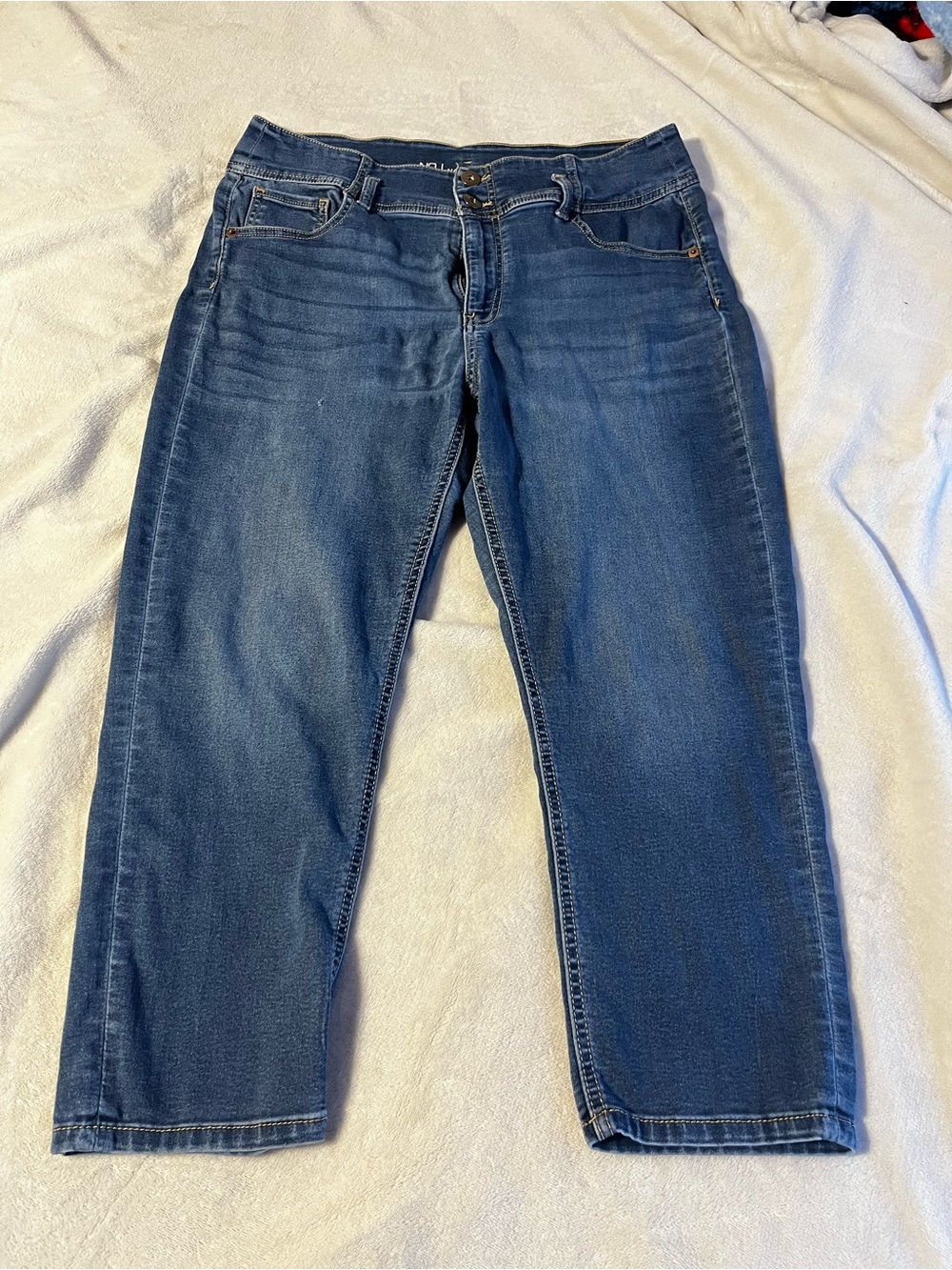 No Boundaries Relaxed Fit Blue Jeans
